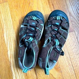 Keen Size 9